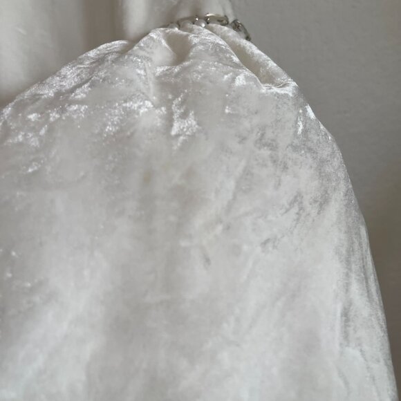 Nana Jacqueline White Backless Bow Bodysuit - Picture 13 of 16